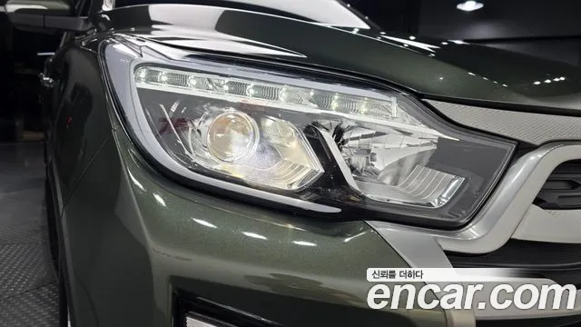 KG_Mobility_Ssangyong Rexton Новый Rexton Sport Khan Дизель 2.2 4WD — Фото автомобиля 22