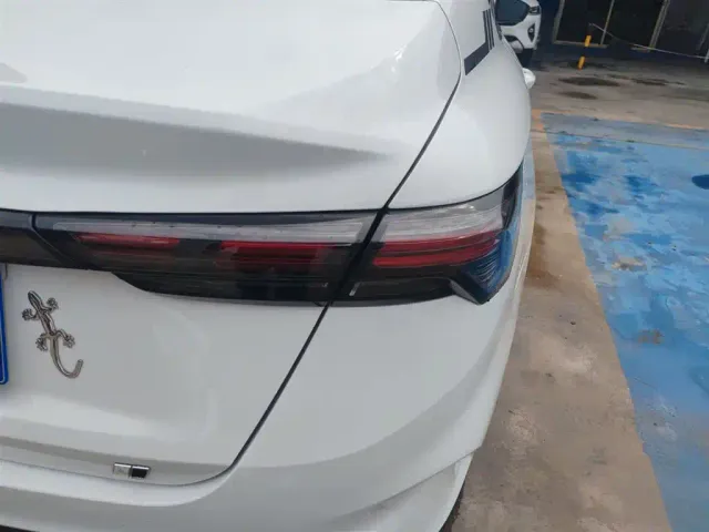 Geely Binrui — Фото автомобиля 7