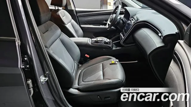 Hyundai Tucson Tucson (NX4) Дизель 2.0 2WD — Фото автомобиля 10