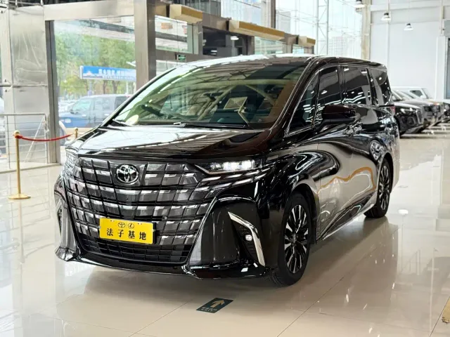 Toyota Alphard — Фото автомобиля 3