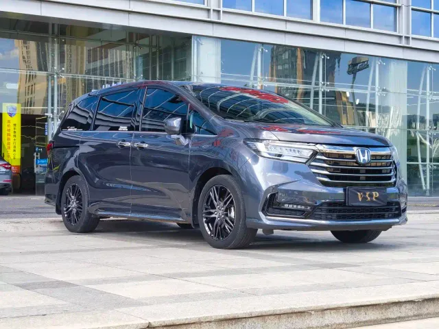 Honda Odyssey — Фото автомобиля 3