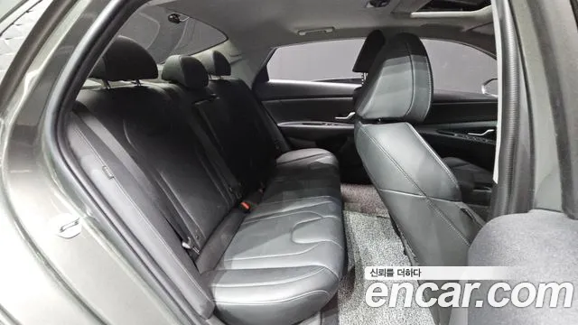 Hyundai Avante CN7 — Фото автомобиля 17