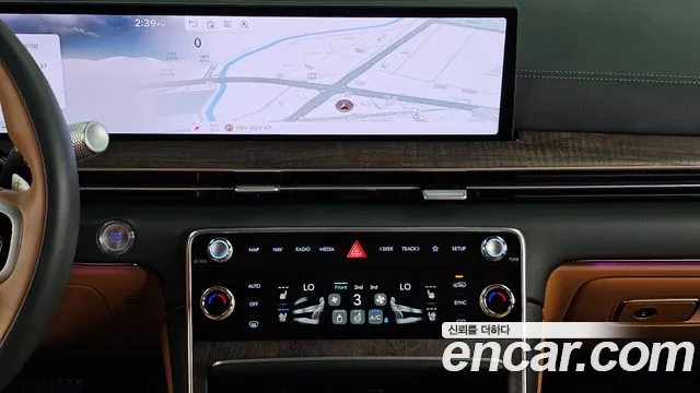 Genesis GV80 2.5T Бензин AWD — Фото автомобиля 12