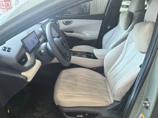 BYD Seal 06 GT — Фото автомобиля 10