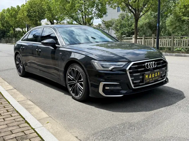 Audi A6L — Фото автомобиля 3