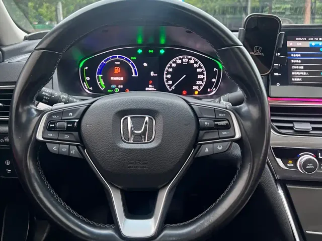 Honda Accord — Фото автомобиля 15