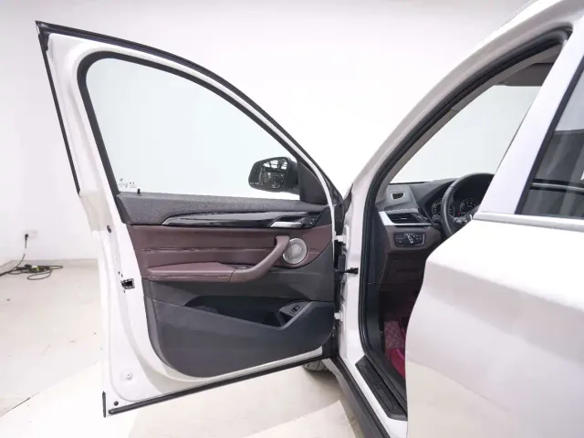 BMW X1 — Фото автомобиля 16