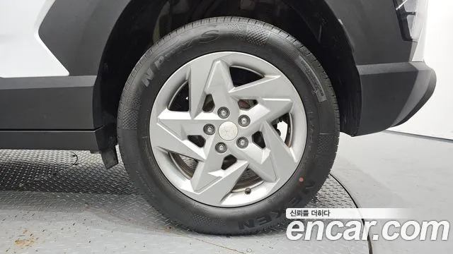 Hyundai Kona SX2 — Фото автомобиля 6