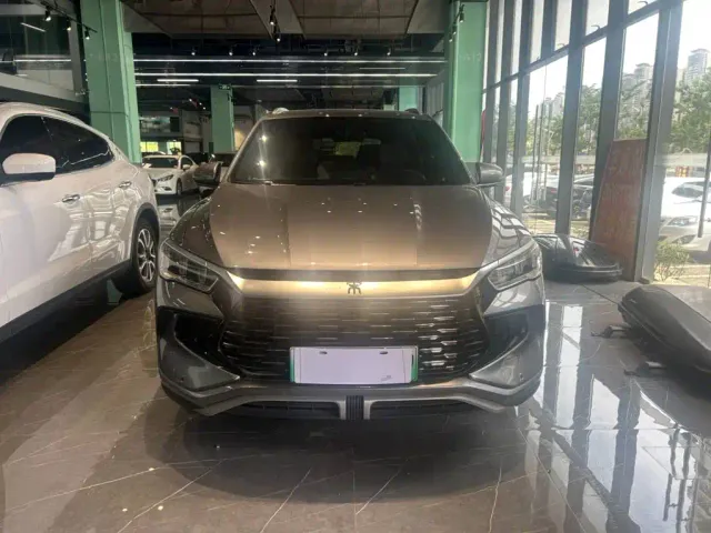 BYD Song Pro — Фото автомобиля 2