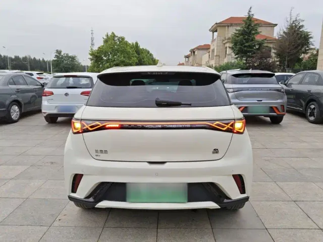 BYD Dolphin — Фото автомобиля 5