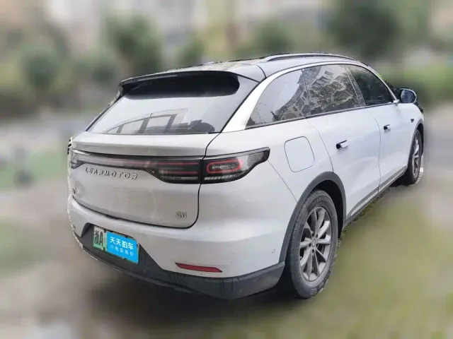Leapmotor C11 — Фото автомобиля 2