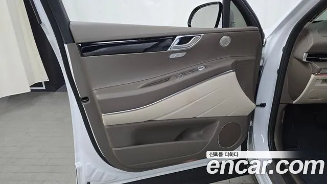 Genesis GV80 2.5T Бензин 2WD — Фото автомобиля 22