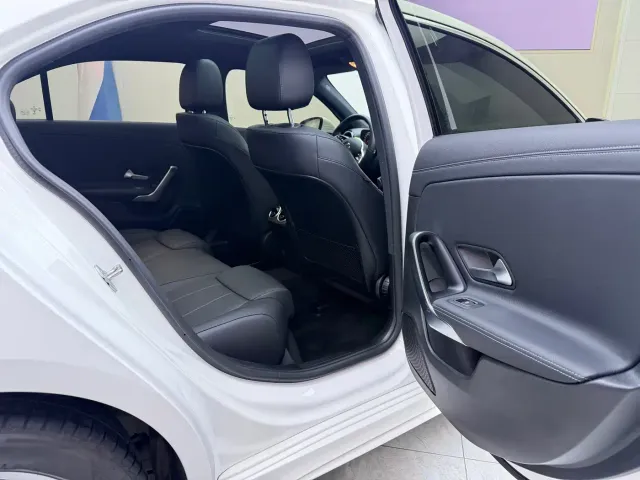 Mercedes-Benz A-Class — Фото автомобиля 20