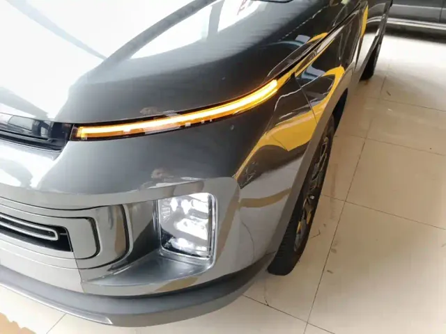 Geely ICON — Фото автомобиля 23