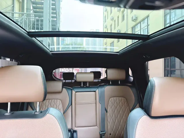 BYD Tang — Фото автомобиля 15