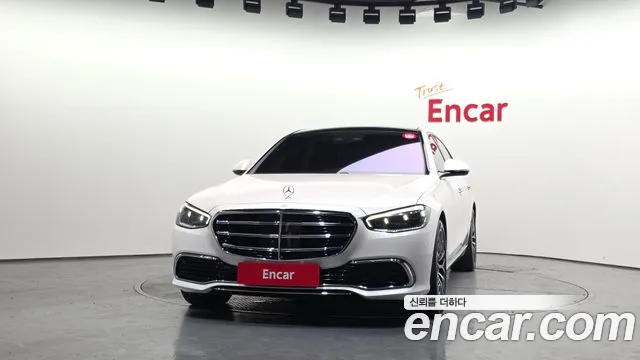 Mercedes-Benz S-Class — Фото автомобиля 3