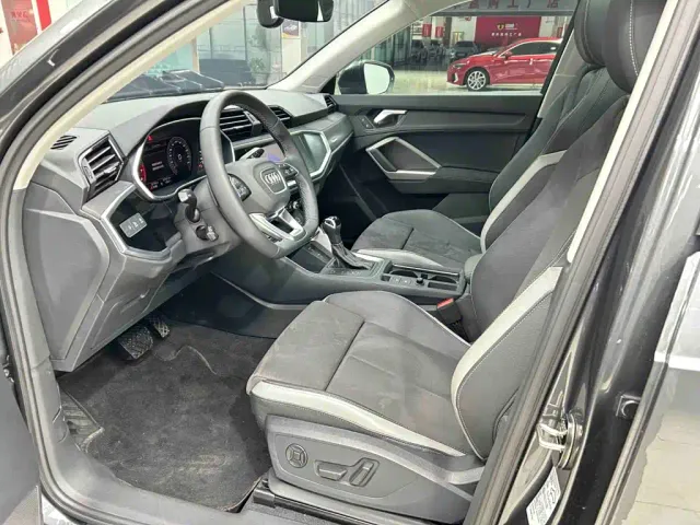 Audi Q3 — Фото автомобиля 16