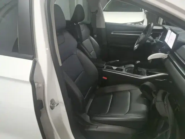 Geely Emgrand — Фото автомобиля 18