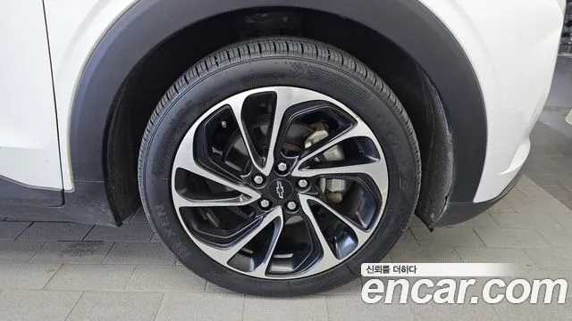 Chevrolet Bolt EUV — Фото автомобиля 6