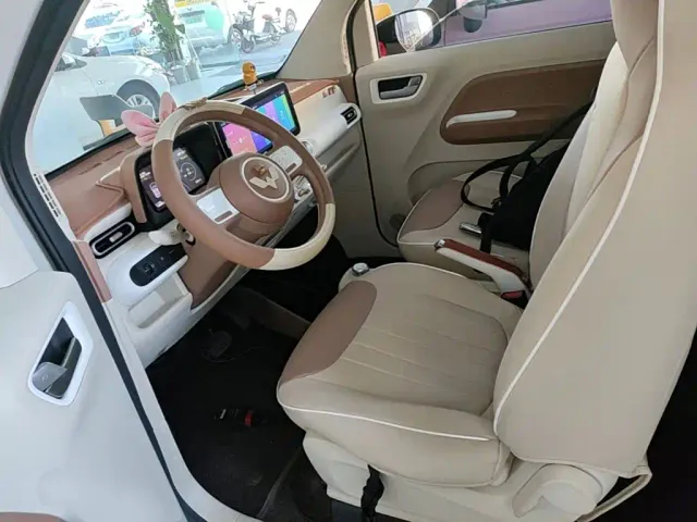 Wuling Hongguang Mini EV — Фото автомобиля 14