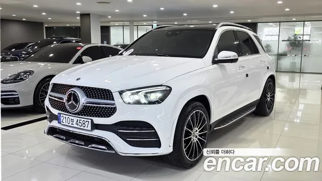Mercedes-Benz GLE-Class — Фото автомобиля 3