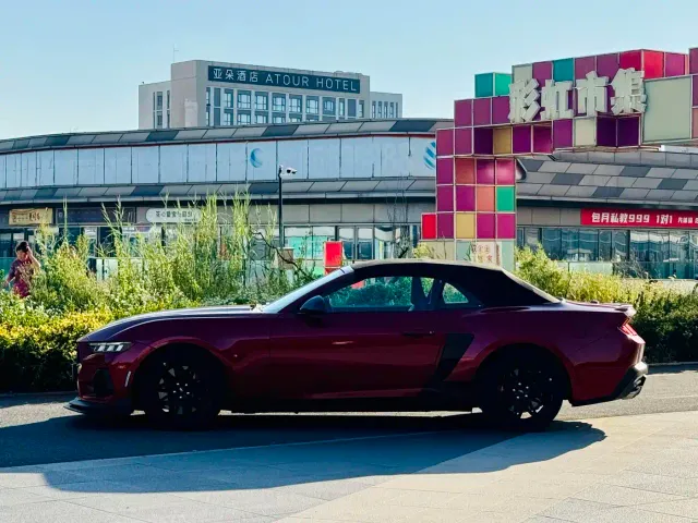 Ford Mustang — Фото автомобиля 5