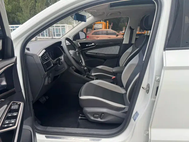 Jetta VS7 — Фото автомобиля 14