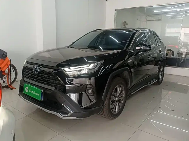Фотография автомобиля — Toyota RAV4