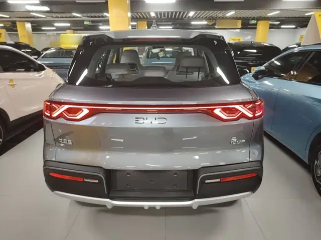 BYD Yuan UP — Фото автомобиля 5