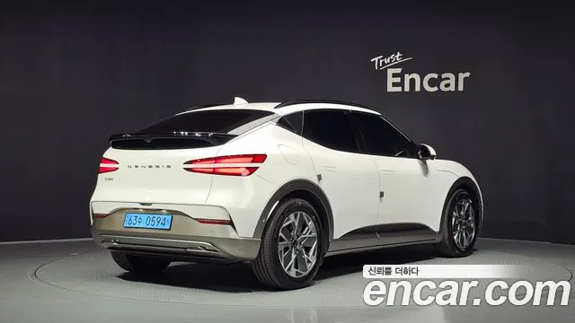 Genesis GV60 — Фото автомобиля 2