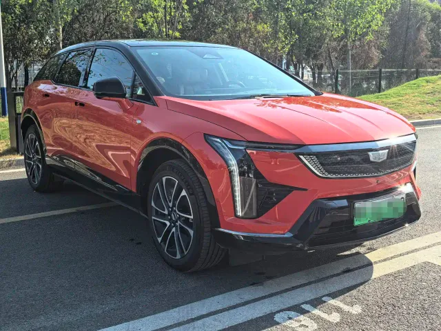 Cadillac Optiq — Фото автомобиля 3
