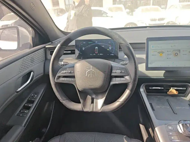 BYD Qin PLUS — Фото автомобиля 11