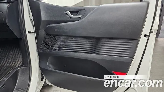 Hyundai Staria — Фото автомобиля 13
