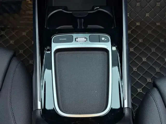 Mercedes-Benz GLB-Class — Фото автомобиля 12