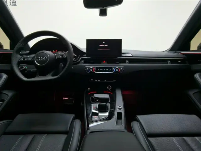 Audi A4L — Фото автомобиля 6