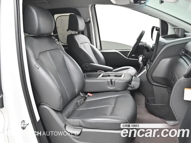 Hyundai Staria — Фото автомобиля 10