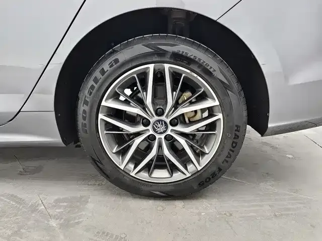 BYD Qin PLUS — Фото автомобиля 13