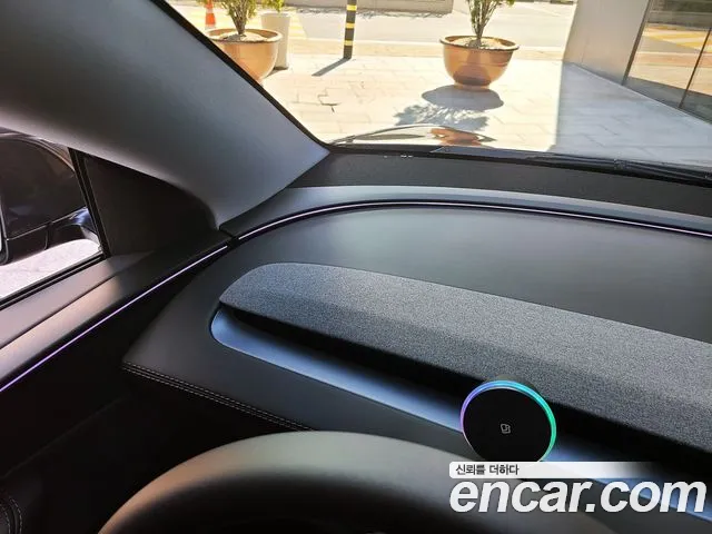 Tesla Model Y — Фото автомобиля 14