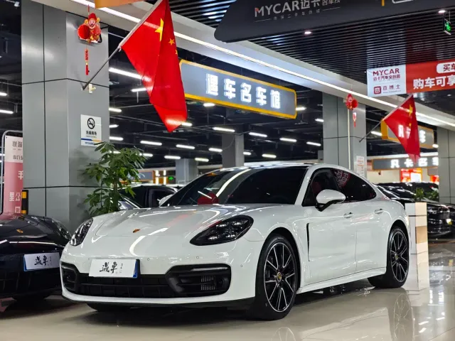 Фотография автомобиля — Porsche Panamera