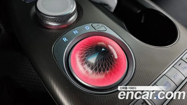 Genesis GV60 — Фото автомобиля 30