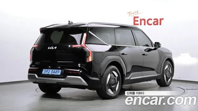 Kia EV9 — Фото автомобиля 2