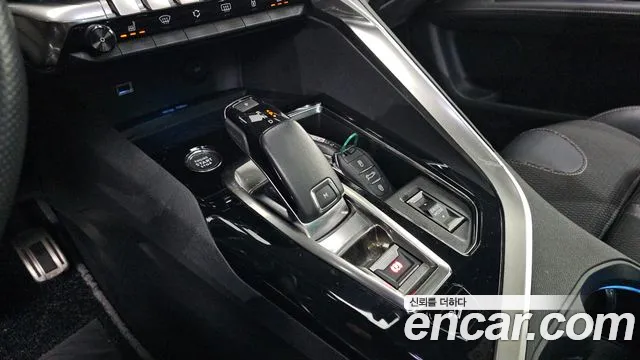 Peugeot 3008 2nd Gen — Фото автомобиля 9