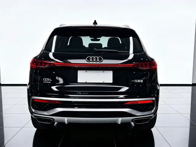 Audi Q5L — Фото автомобиля 5