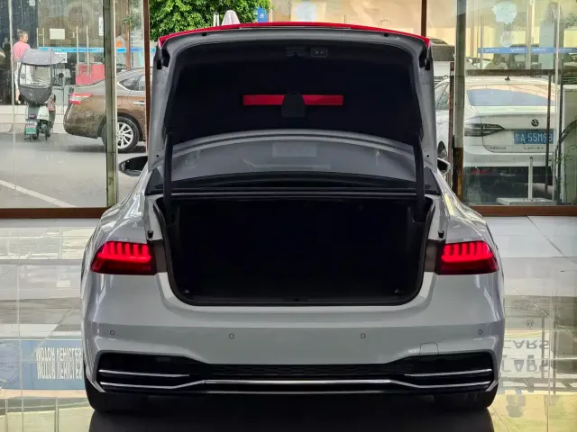 Audi A7L — Фото автомобиля 20