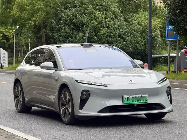 Nio ET5 Touring — Фото автомобиля 9