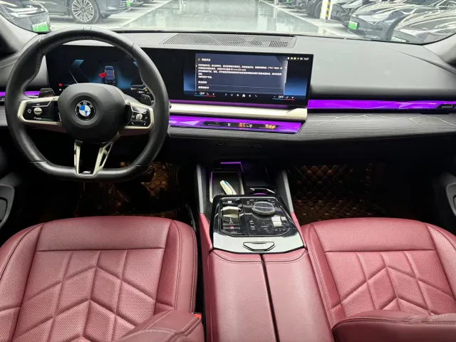 BMW 5 Series — Фото автомобиля 7