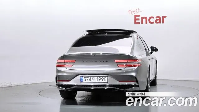 Genesis G80 Бензин 2.5 турбо AWD — Фото автомобиля 4
