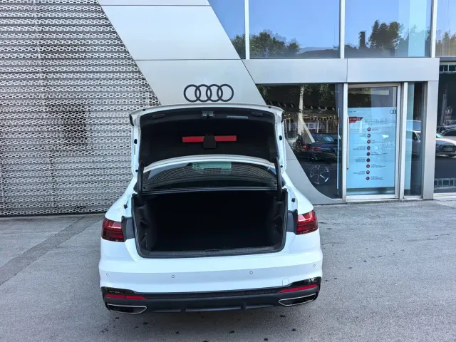 Audi A4L — Фото автомобиля 6