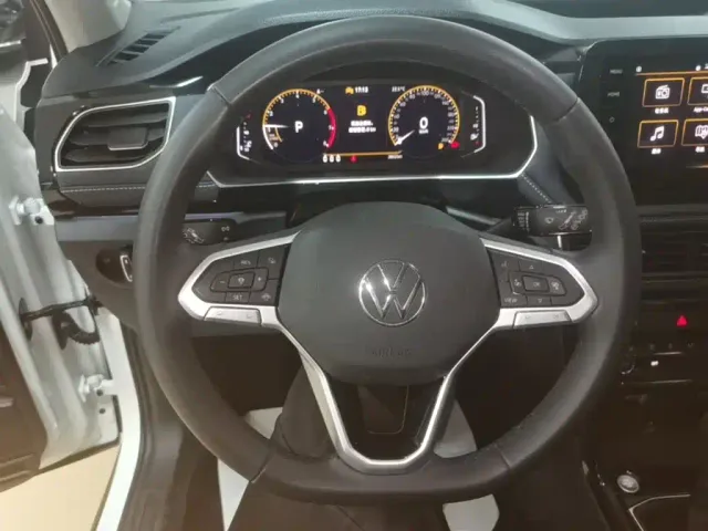 Volkswagen Tharu — Фото автомобиля 10