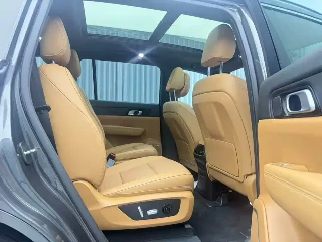 Li Auto ONE — Фото автомобиля 17